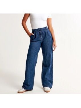 Abercrombie & Fitch Wide-Leg Dark Blue Jeans